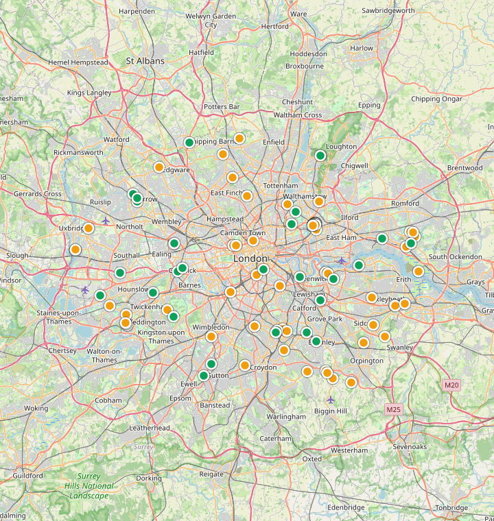 Map of London showing 435 likely free parking spots